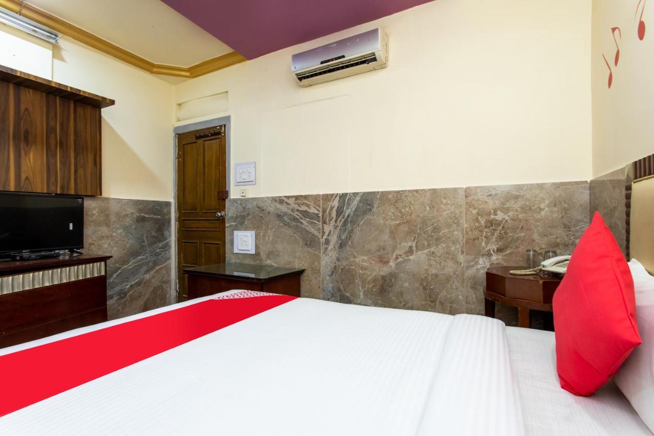 Oyo 24196 Hotel Shreenath Palace Ujjain Exterior photo